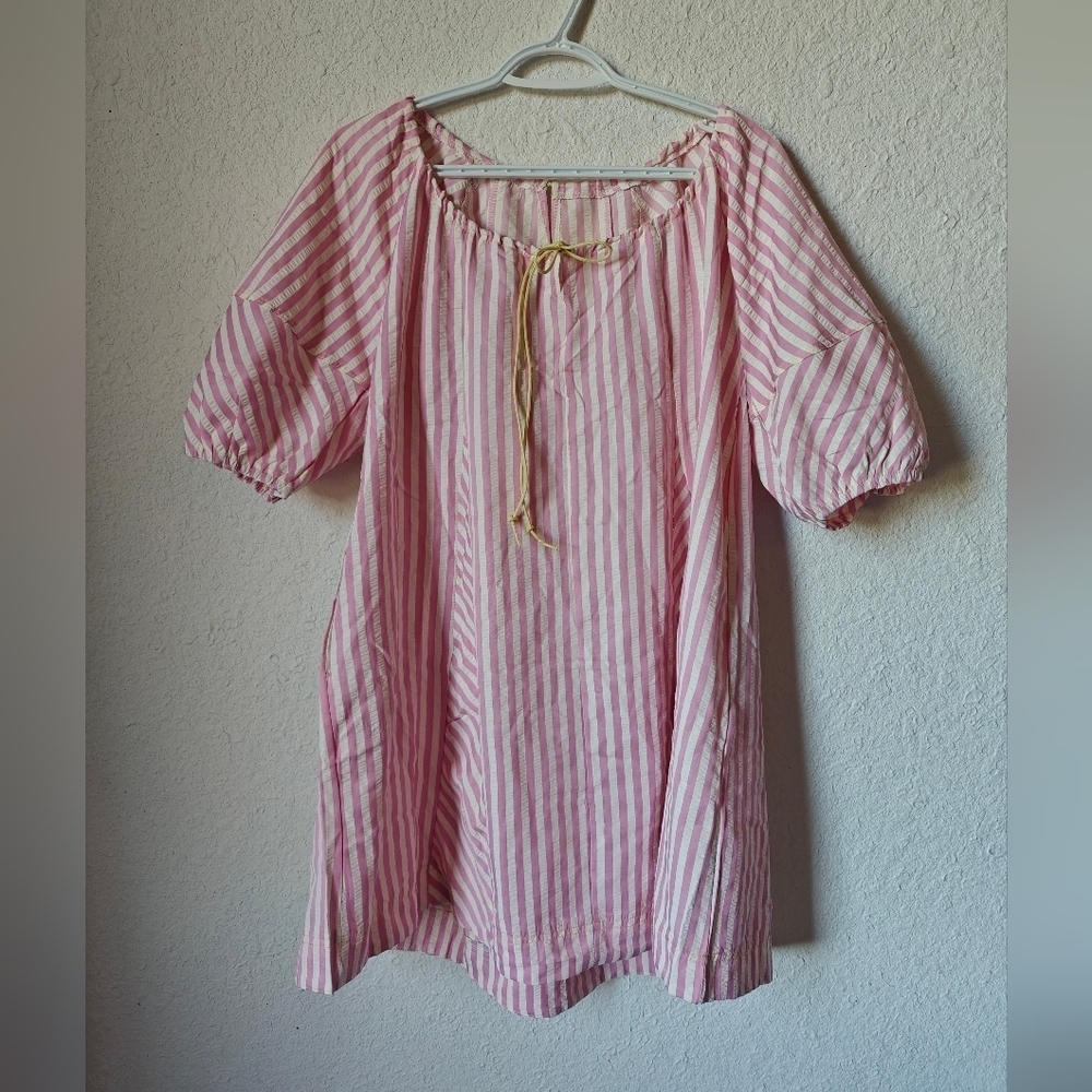 BNWOT Women's Oversides Dress
